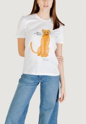 Koszulka crop top Kobieta ONLY ONLBARIA REG S/S TOP BOX JRS. Białe t-shirty damskie Only, s, bez wzorów, z bawełny, bez kołnierzyka. Za 131.80 zł.