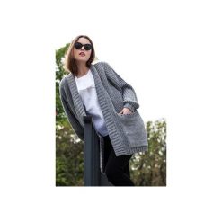Sweter TRIUMF. Kardigany damskie marki Magda hasiak. Za 390.00 zł.