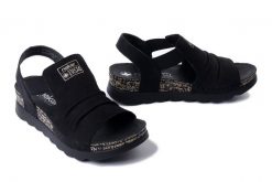 RIEKER 64463-01 black, sandały damskie. Czarne sandały damskie Rieker, bez wzorów, bez obcasa, na koturnie, bez zapięcia. Za 319.90 zł.