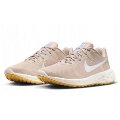 Buty do Biegania damskie Nike Revolution 6 NN. Czarne obuwie sportowe damskie Nike, bez wzorów, do biegania, nike revolution. Za 238.50 zł.