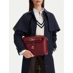 Torebka Beverly Hills Polo Club. Czerwone torebki do ręki damskie Beverly Hills Polo Club, bez wzorów, klasyczne, bez dodatków. Za 229.99 zł.