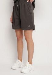 Szare Szorty Bermudy w Sportowym Stylu z Kieszeniami Tezira. Szare szorty sportowe damskie Born2be, na lato, l, bez wzorów, eleganckie, z podwyższonym stanem, trekkingowe. Za 34.99 zł.