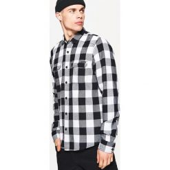 Koszula w kratę - Czarny. Koszule damskie marki Cropp. Za 79.99 zł.