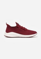 Bordowe Buty Sportowe Sneakersy na Tłoczonej Podeszwie Karill. Czerwone buty sportowe męskie Born2be, bez zapięcia, trekkingowe. Za 64.99 zł.