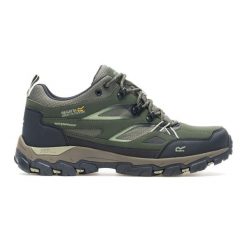 Męskie nisko wodoodporne buty turystyczne Holcombe III. Zielone trekkingi męskie Regatta, trekkingowe. Za 249.99 zł.