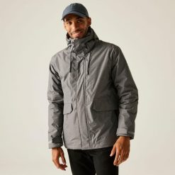 Kurtka męska zimowa ocieplana Sterlings. Niebieskie kurtki męskie Regatta, na zimę, l, bez wzorów, z puchu, trekkingowe. W wyprzedaży za 329.99 zł.