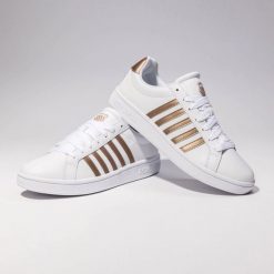 Sneakersy damskie sportowe K-Swiss COURT TIEBREAK białe buty z naturalnej skóry. Białe obuwie sportowe damskie K-SWISS, bez wzorów, ze skóry, do biegania. Za 159.00 zł.