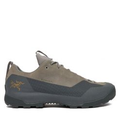 Trekkingi Arc'teryx. Szare trekkingi męskie Arc'teryx, trekkingowe. Za 1,049.00 zł.