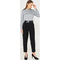 Simple - Spodnie. Spodnie materiałowe damskie marki Simple. W wyprzedaży za 299.90 zł.