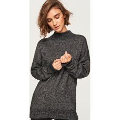 Luźny sweter z półgolfem - Wielobarwn. Swetry damskie marki Reserved. W wyprzedaży za 39.99 zł.