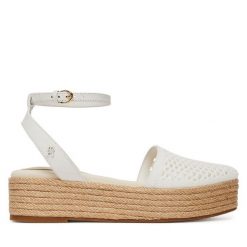 Espadryle Tommy Hilfiger. Białe sandały damskie Tommy Hilfiger, bez wzorów, z meshu, bez obcasa, bez zapięcia. Za 339.99 zł.
