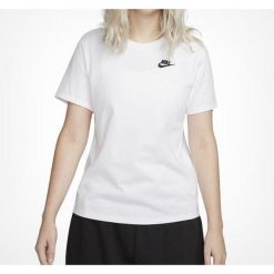 Koszulka Damska Nike Biała Bawełniana T-Shirt Sportowa. Białe koszulki sportowe damskie Nike, xs, bez wzorów, z bawełny, bez kołnierzyka, bez ramiączek, na fitness i siłownię. Za 119.00 zł.