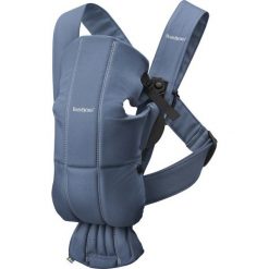 Babybjörn Nosítko Mini Vintage Indigo Cotton. Torby i plecaki dziecięce BABYBJORN. W wyprzedaży za 278.00 zł.