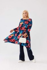 Asymetryczna tunika w hibiskusy OVERSIZE PLUS SIZE XXL JESIEŃ. Czerwone bluzki damskie Moda Size Plus Iwanek, l, bez wzorów, z bawełny, eleganckie, z asymetrycznym kołnierzem, plus size, bez ramiączek. Za 179.90 zł.