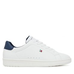 Sneakersy Tommy Hilfiger. Białe trampki i tenisówki chłopięce Tommy Hilfiger, bez wzorów, bez zapięcia. Za 269.99 zł.