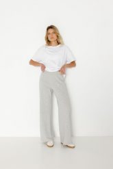 SPODNIE JESS SZARY MELANŻ L - Flawless. Szare spodnie sportowe damskie Flawless, l, bez wzorów, z gumy. Za 319.00 zł.