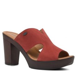 Klapki Lasocki. Czerwone klapki damskie Lasocki, bez wzorów, bez obcasa. Za 199.99 zł.