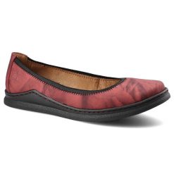 Czerwone Damskie Baleriny Maciejka Lekkie Półbuty. Czerwone półbuty damskie Maciejka, na wiosnę, bez wzorów, z nubiku, eleganckie, bez obcasa, bez zapięcia. Za 154.00 zł.