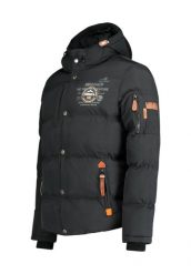 Męska turystyczna parka GEOGRAPHICAL NORWAY VERVEINE BLACK DB MEN 005. Czarne parki męskie Geographical Norway, na zimę, m, z aplikacjami, z materiału, z kapturem. Za 339.00 zł.