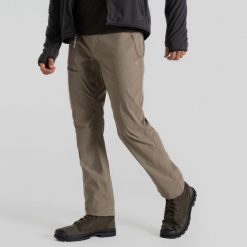 Spodnie turystyczne męskie Craghoppers NosiLife Pro Trouser III. Brązowe spodnie sportowe męskie Craghoppers, m, bez wzorów, trekkingowe. Za 387.99 zł.