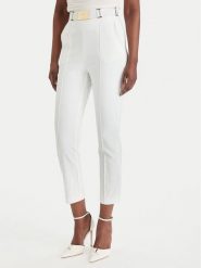Elisabetta Franchi Spodnie materiałowe PA-132-61E2-V350 Biały Regular Fit. Białe spodnie materiałowe damskie Elisabetta Franchi, bez wzorów, z materiału. Za 1,489.00 zł.