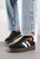 Czarne Sneakersy w Stylu Tenisówek z Paskami Nilomira. Czarne obuwie sportowe damskie Born2be, bez wzorów, z jeansu, tenisowe. Za 84.99 zł.