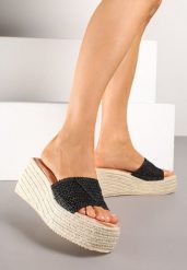 Czarne Klapki na Koturnie i Platformie z Plecionki Efrina. Czarne klapki damskie Born2be, bez wzorów, z materiału, eleganckie, bez obcasa, na koturnie. Za 84.99 zł.