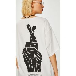 Answear - Top Manifest Your Style Peace Please. Topy damskie marki ANSWEAR. W wyprzedaży za 49.90 zł.