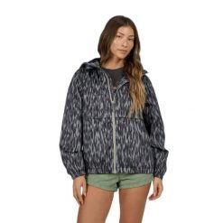 Damska wiatrówka Salty Crew Barrier. Brązowe kurtki damskie SALTY CREW, bez wzorów, z softshellu, bez kaptura. Za 340.00 zł.