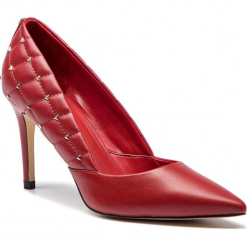 Szpilki GUESS - FLRNN4 LEA08 LRED. Czerwone szpilki damskie Guess, z aplikacjami, ze skóry ekologicznej. Za 669.00 zł.