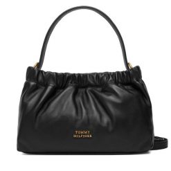 Torebka Tommy Hilfiger. Czarne torebki do ręki damskie Tommy Hilfiger, bez wzorów, klasyczne, bez dodatków. Za 699.99 zł.