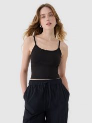 4F Crop-top slim damski - czarny L. Czarne koszulki sportowe damskie 4f, l, bez wzorów, z dzianiny, bez kołnierzyka, bez ramiączek. W wyprzedaży za 19.99 zł.