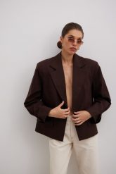 Marynarka o prostym kroju w kolorze INTENSE BROWN - RICHMOND-M/L. Brązowe żakiety damskie Marsala, l, bez wzorów, z bawełny, eleganckie. Za 599.90 zł.