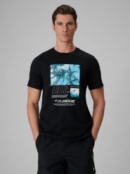 4F T-shirt regular z nadrukiem męski - czarny S. Czarne t-shirty męskie 4f, m, bez wzorów, z bawełny, klasyczne, bez kołnierzyka. Za 79.99 zł.