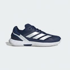Buty Defiant Speed 2 Tennis. Białe buty sportowe męskie Adidas, z materiału, bez zapięcia, tenisowe. Za 529.00 zł.
