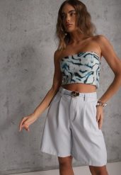 Niebieskie Szorty Bermudy Eleganckie z Paskiem High Waist Rhodissa. Niebieskie szorty damskie Renee, l, bez wzorów, z materiału, biznesowe, z podwyższonym stanem. Za 109.99 zł.