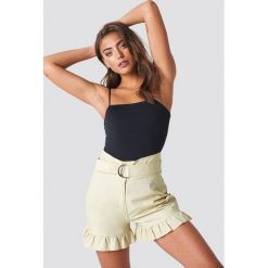 NA-KD Boho Bawełniane szorty z paskiem - Beige. Szorty damskie marki NA-KD Boho. Za 141.95 zł.