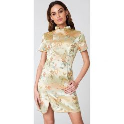 NA-KD Sukienka mini Cheongsam - Multicolor,Gold. Sukienki damskie marki NA-KD. W wyprzedaży za 60.88 zł.