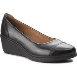 Półbuty CLARKS - Un Tallara Dee 261323774 Black Leather. Półbuty damskie marki Clarks. W wyprzedaży za 289.00 zł.