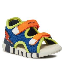 Sandały Geox. Niebieskie sandały chłopięce Geox, bez zapięcia. Za 139.99 zł.