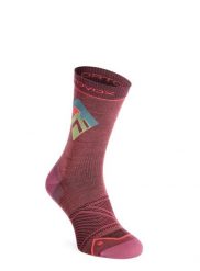 Skarpety trekkingowe damskie Ortovox Alpine Light Comp Mid Socks. Czerwone skarpety damskie ORTOVOX, bez wzorów, z materiału. Za 119.99 zł.