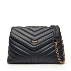 Torebka WITTCHEN. Czarne torebki do ręki damskie Wittchen, bez wzorów, wizytowe, bez dodatków. Za 239.99 zł.