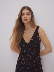 Sukienka mini z wiskozą - wielobarwny. Sukienki damskie Reserved, l, bez wzorów, z tkaniny, bez kołnierzyka, bez ramiączek, mini, rozkloszowane. Za 149.99 zł.