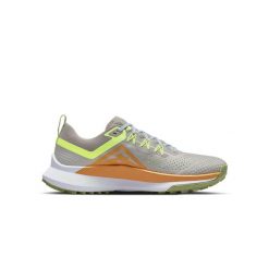 Buty do biegania męskie Nike React Pegasus Trail 4. Brązowe buty sportowe męskie Nike, z materiału, bez zapięcia, do biegania. Za 893.00 zł.