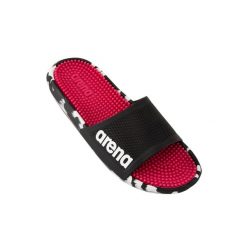 Klapki Arena Marco. Czerwone klapki damskie Arena, bez wzorów. Za 136.70 zł.