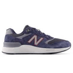 Buty męskie New Balance MW880BC7 – granatowe. Niebieskie buty sportowe męskie New Balance, z gumy, bez zapięcia, na fitness i siłownię. Za 499.99 zł.