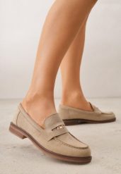 Beżowe Mokasyny VICES z Wkładką ze Skóry Naturalnej i Metaliczną Aplikacją Nanora. Brązowe mokasyny damskie Born2be, z jeansu, biznesowe. Za 89.99 zł.