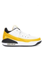 Nike Sneakersy Jordan Max Aura 5 (Gs) DZ4352 701 Biały. Białe buty sportowe chłopięce Nike, bez wzorów, ze skóry, bez zapięcia. Za 349.99 zł.