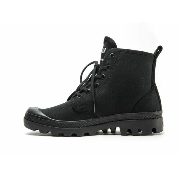 Buty Palladium czarne tekstylne lifestyle. Czarne trekkingi męskie Palladium, trekkingowe. Za 555.80 zł.
