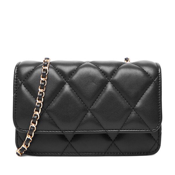 Torebka JENNY. Czarne torebki do ręki damskie Jenny, bez wzorów, wizytowe, bez dodatków. Za 119.99 zł.